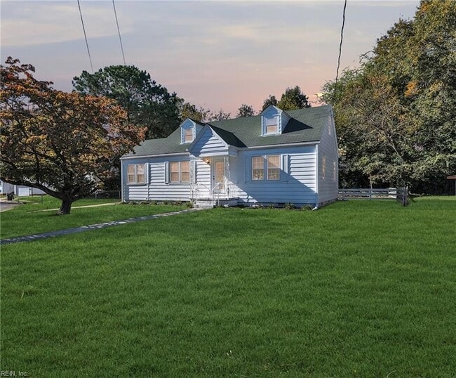 Building Photo - 1345 E Norcova Dr