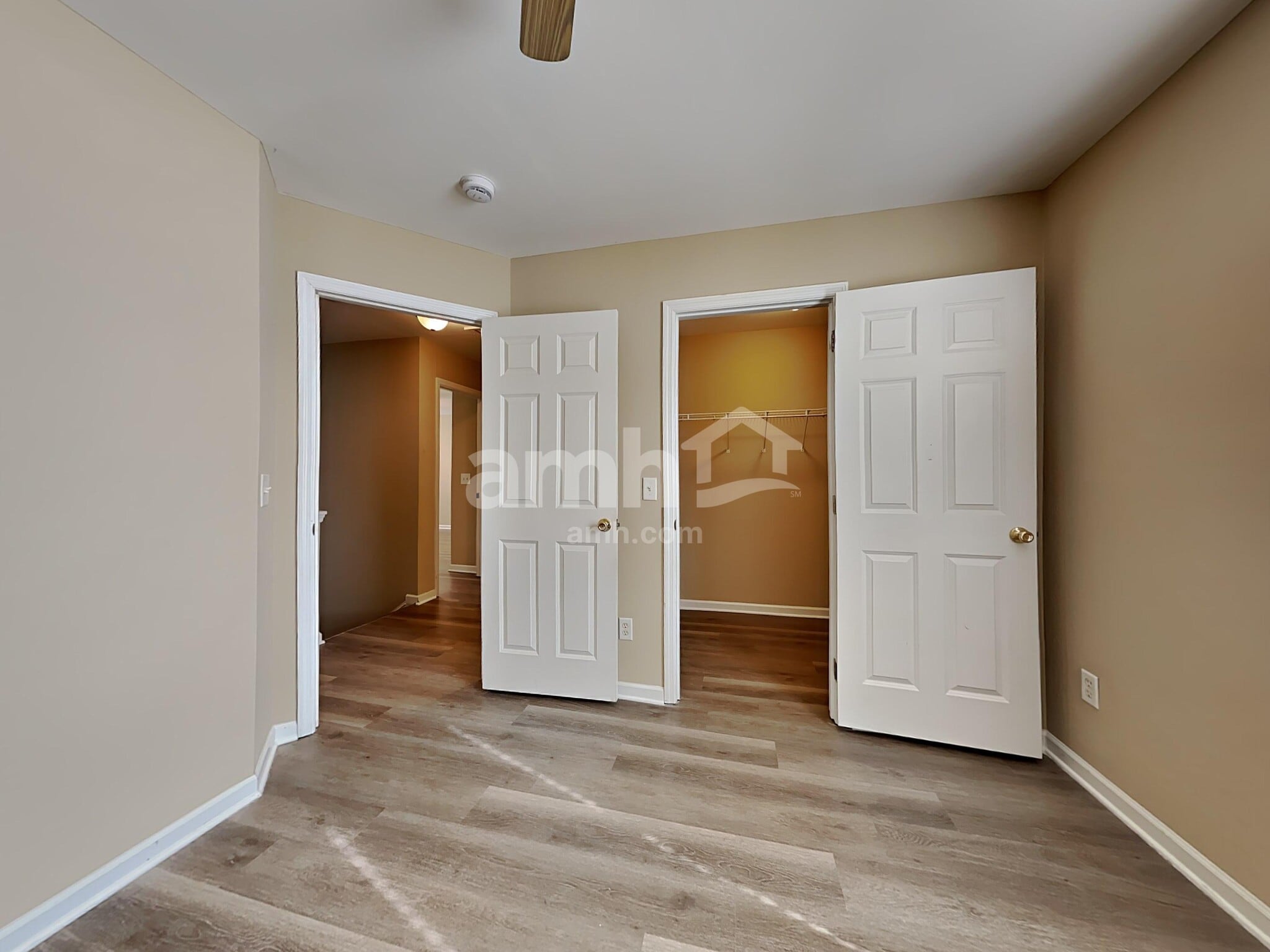 Building Photo - 250 Westbrooke Rd