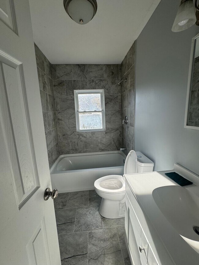 Building Photo - 2753 Dean Cir