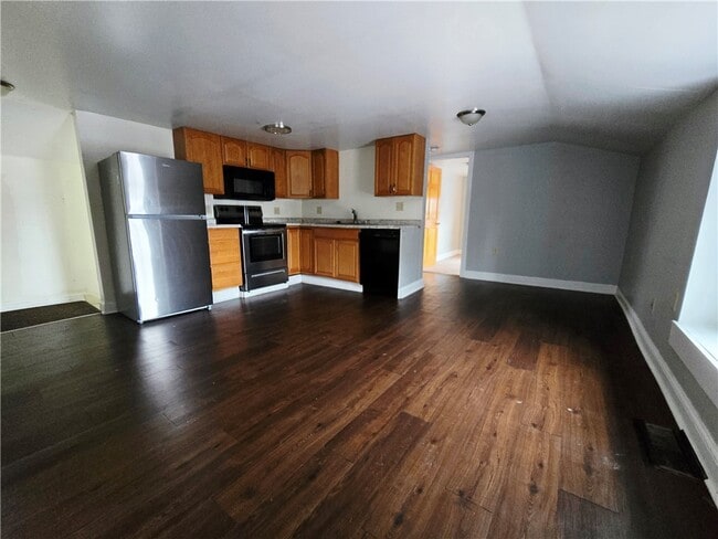 Building Photo - 37 N Virginia St