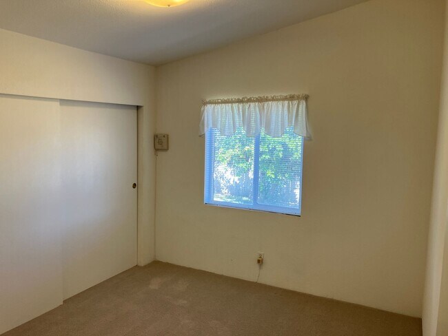 Building Photo - 33921 Bird Rd
