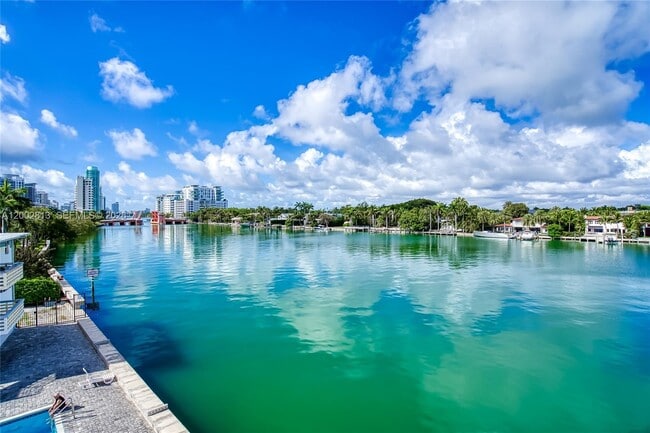 Building Photo - 6484 Indian Creek Dr