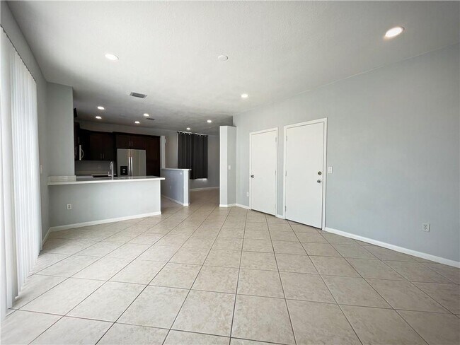Building Photo - 777 NW 151st Ave