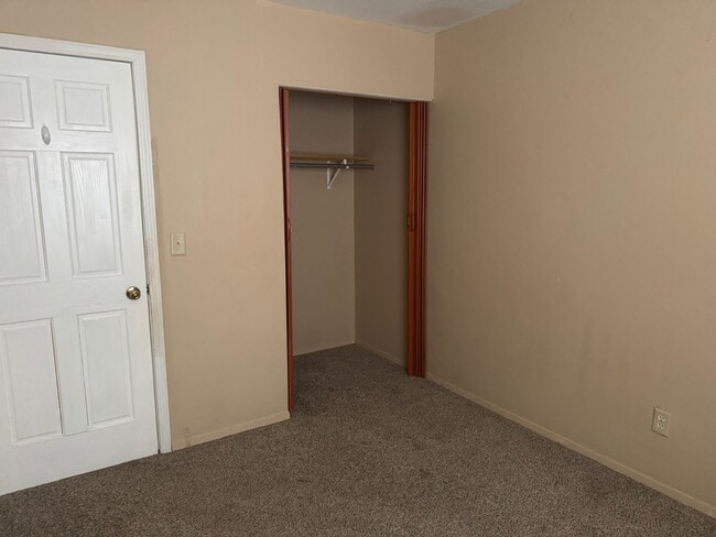 Building Photo - 1703 12th Ave