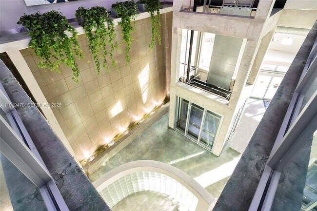 Building Photo - 3029 NE 188th St