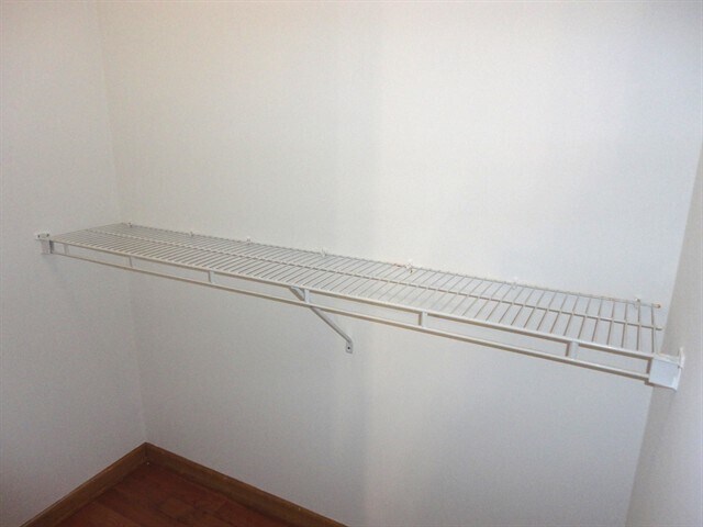 Building Photo - 4312 E Lake Shore Dr