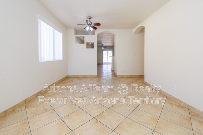 Building Photo - 7041 Mitchell Flyer Rd