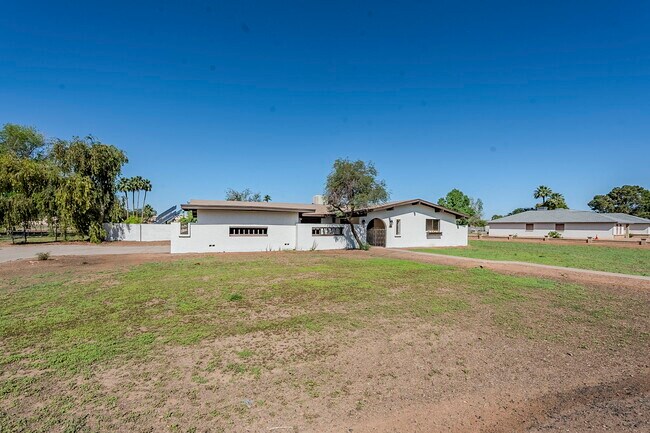 Building Photo - 834 N Constellation Way