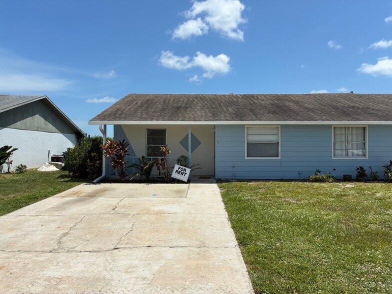 Building Photo - 7825 40th Avenue Dr W