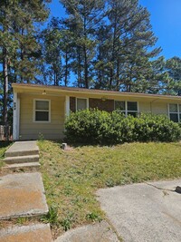 Building Photo - 2841 Lumpkin Rd