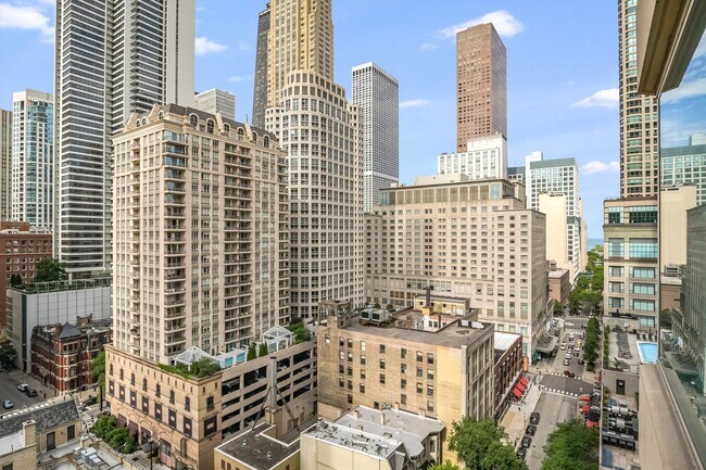 Building Photo - 25 E Superior St