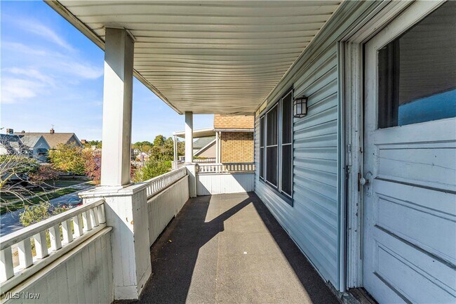 Building Photo - 1289 W 115th St
