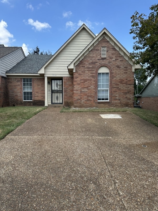Building Photo - 5554 Oak Branch Cir N