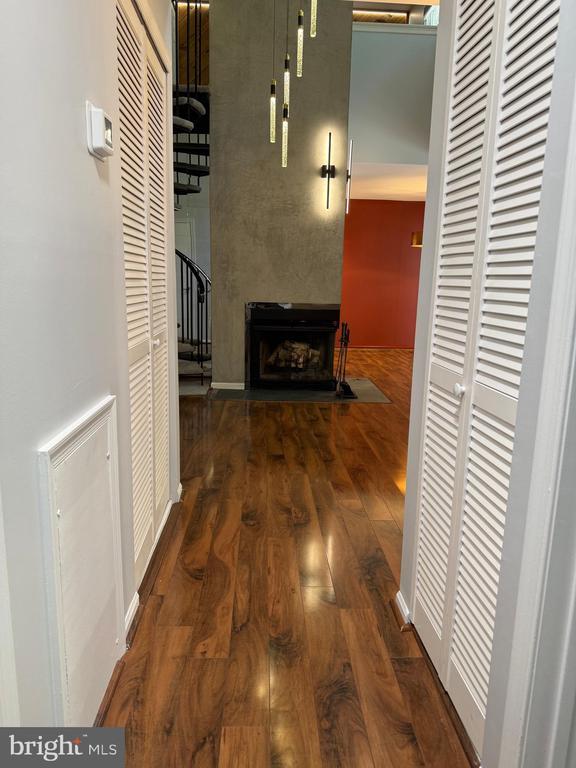 Building Photo - 46 Woodbine Ct