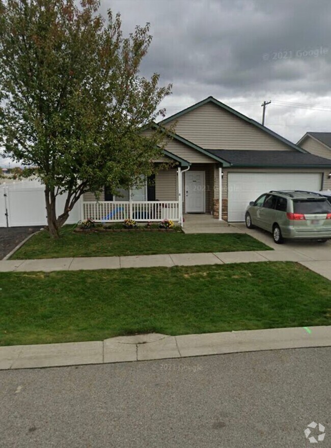 Building Photo - SINGLE FAMILY HOME IN HORSEHAVEN PLACE
