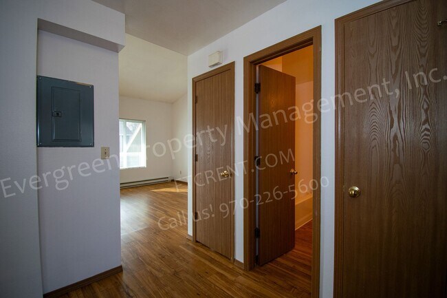 Building Photo - 3737 Landings Dr
