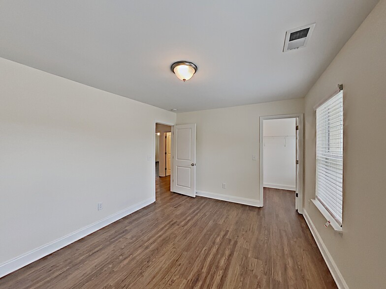 Building Photo - 1012 Bevington Dr