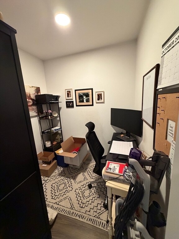 Building Photo - 5 W Dane St