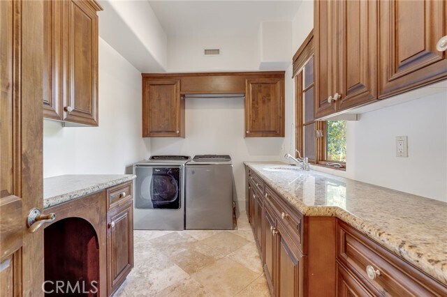 Building Photo - 14173 Rancho Tierra tr