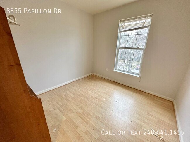 Building Photo - 8855 Papillon Dr