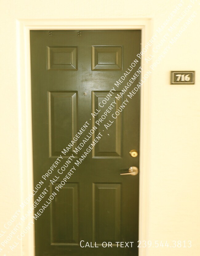 Building Photo - 4650 St Croix Ln