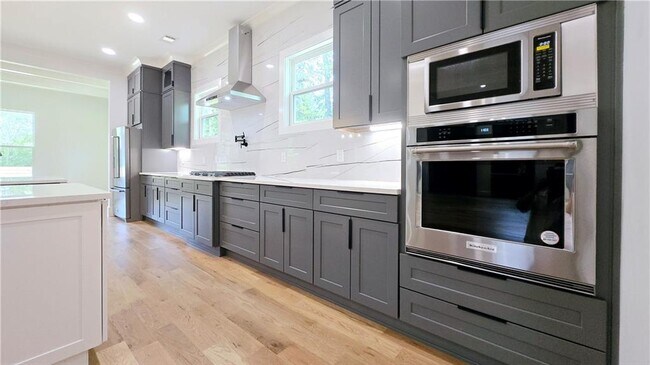 Building Photo - 1197 Avondale Ave SE