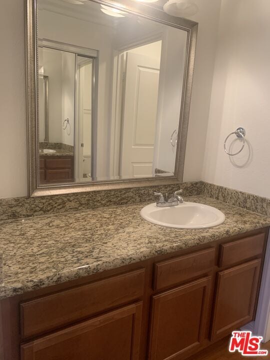 Building Photo - 355 N Maple St