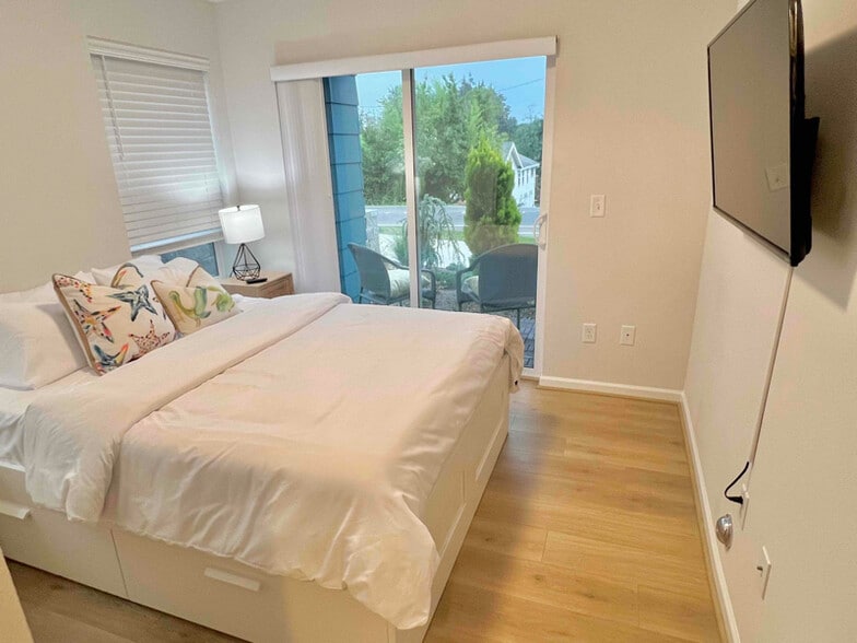 Building Photo - 8230 S 132nd St