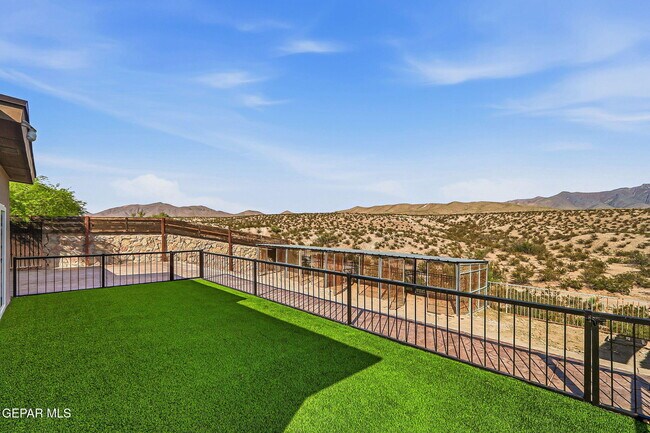 Building Photo - 641 Bariloche Dr