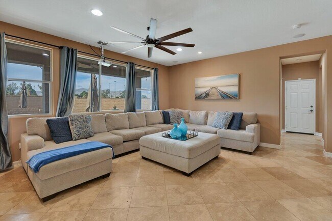 Building Photo - 83394 Matador Ct