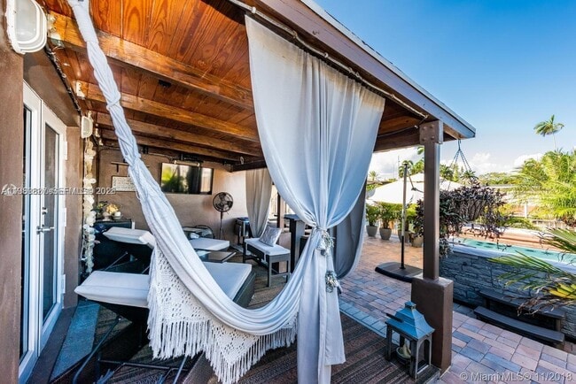 Building Photo - 2713 Sherman St