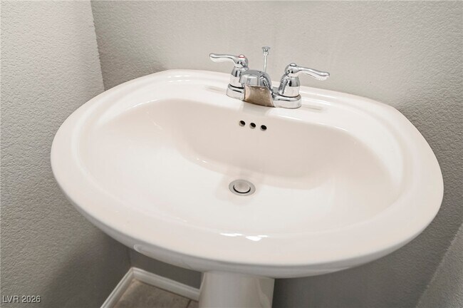 Building Photo - 6679 Velletri St.