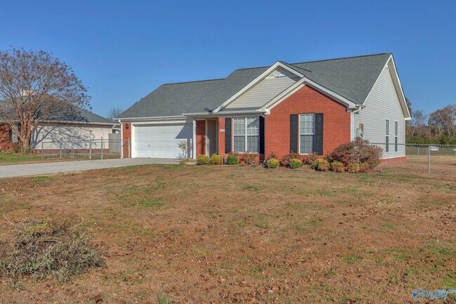 Building Photo - 113 Delta Pine Dr