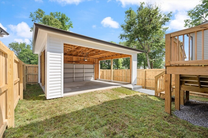 Building Photo - 2830 Clifton Ave