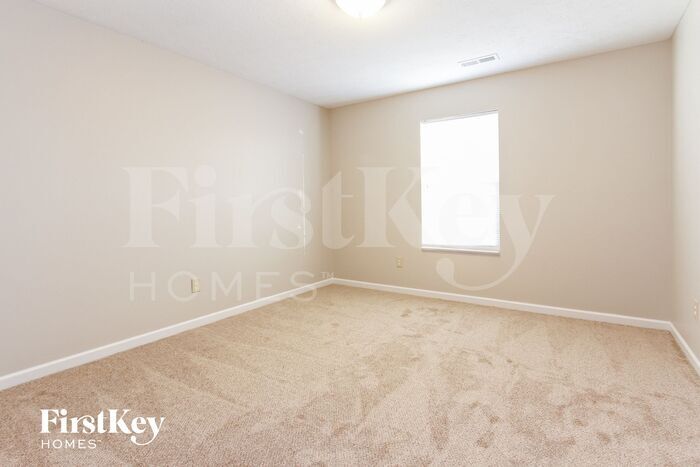 Building Photo - 884 Blue Ash Trail