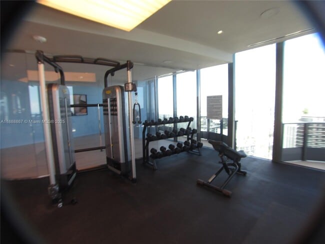 Building Photo - 1000 Brickell Plaza