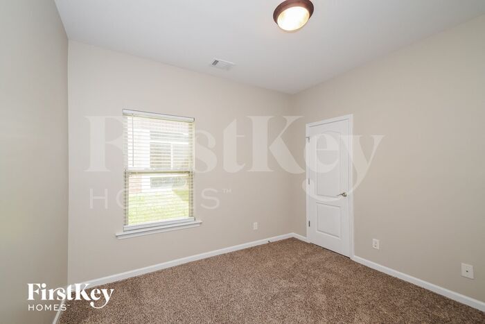 Building Photo - 8229 Owen Park Dr