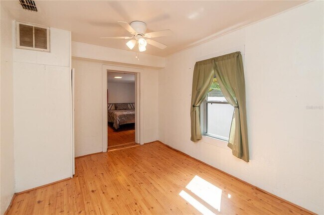 Building Photo - 1235 Bass Blvd