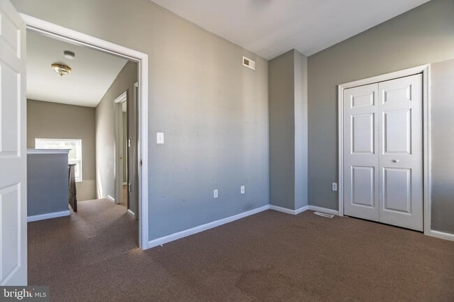 Building Photo - 1706 Willington St