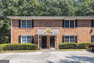Building Photo - 2202 Highpoint Rd
