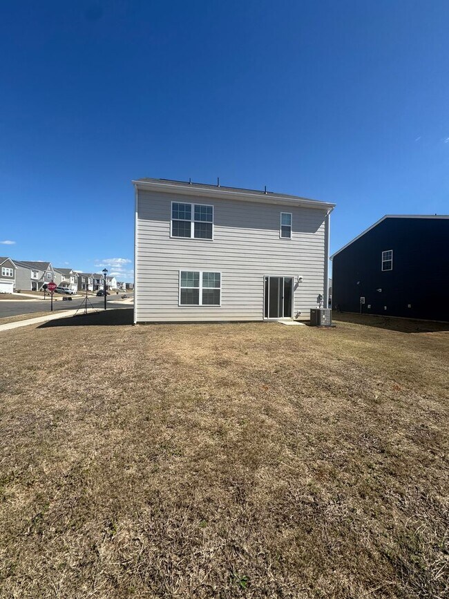 Building Photo - Statesville Rental: New 3BR Home w/ Pool Access & High-Speed Internet