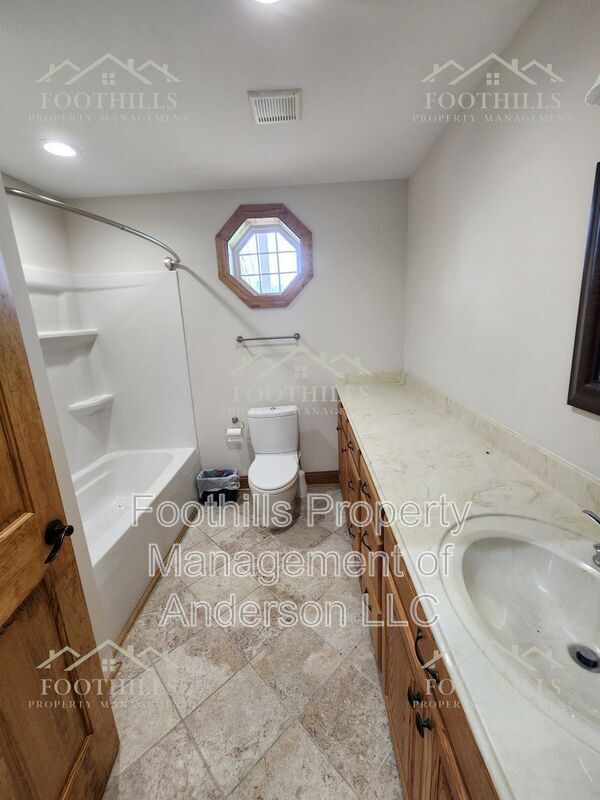 Building Photo - 128 Hudgins Lake Rd