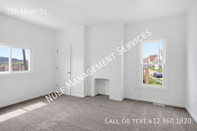 Building Photo - 720 Mary St