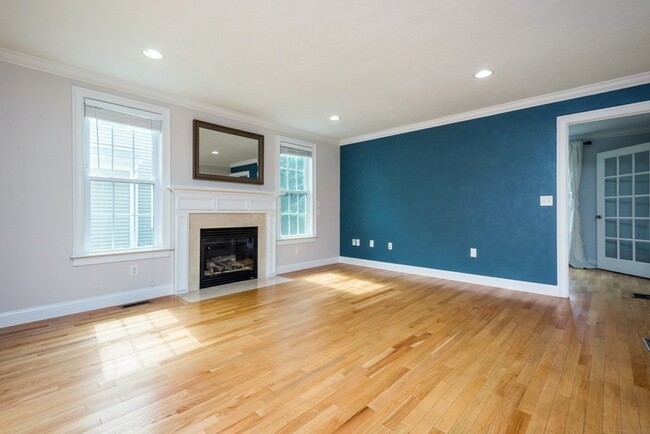 Building Photo - 22 Cortland Dr