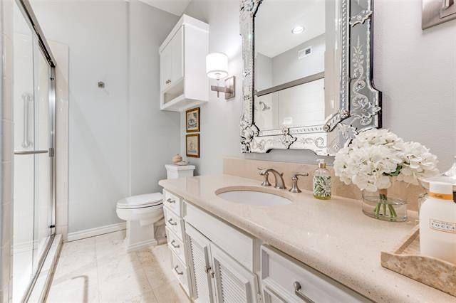 Building Photo - 6306 Bandera Ave