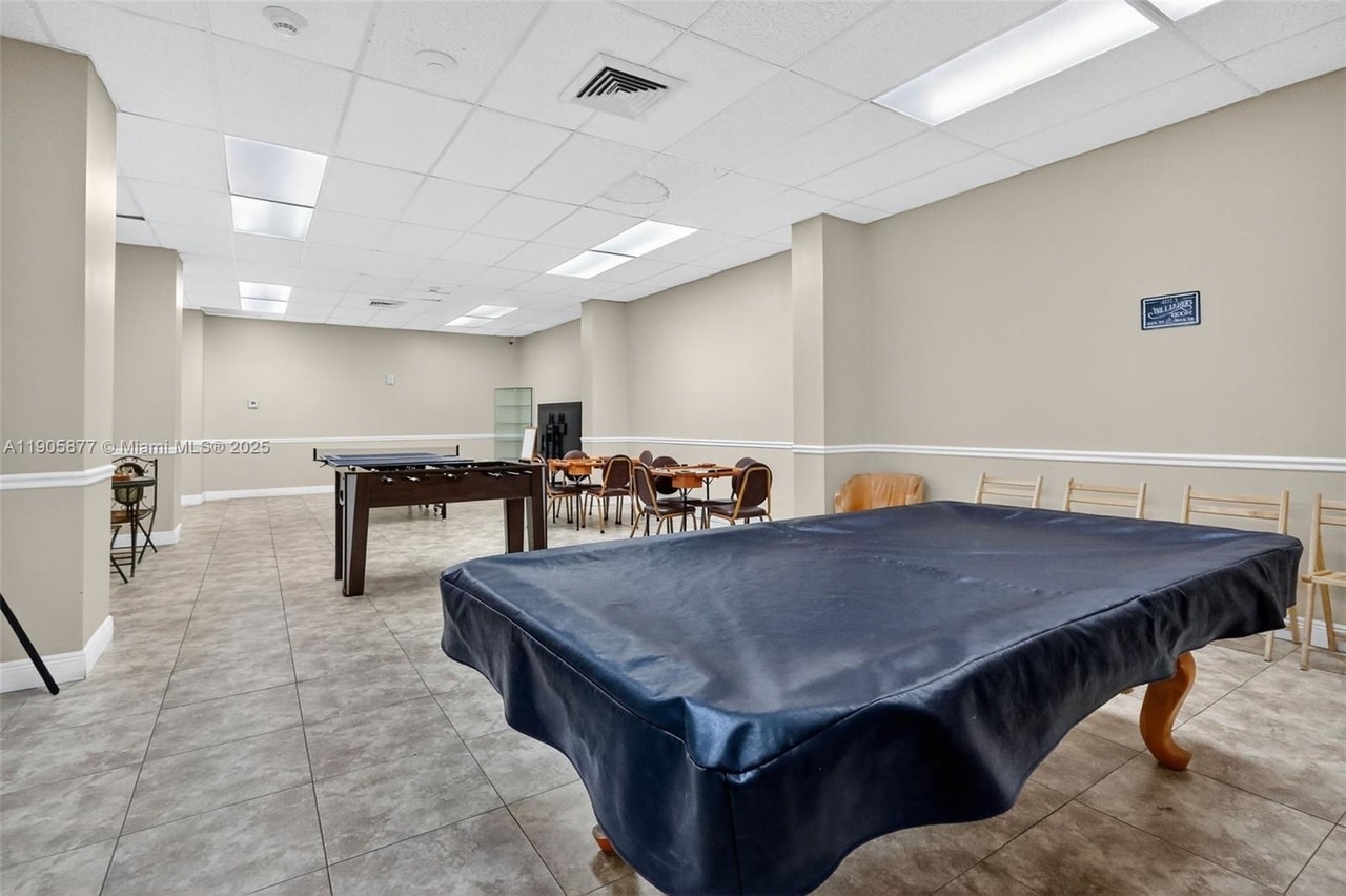 Building Photo - 7135 Collins Ave