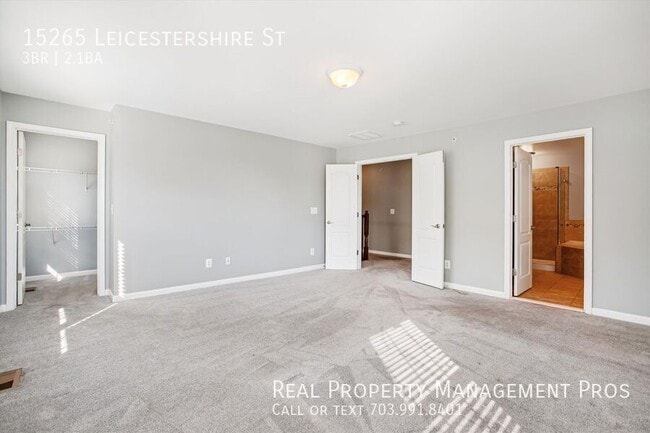 Building Photo - 15265 Leicestershire St