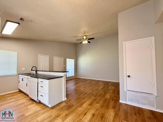 Building Photo - 5230 Gawain Dr