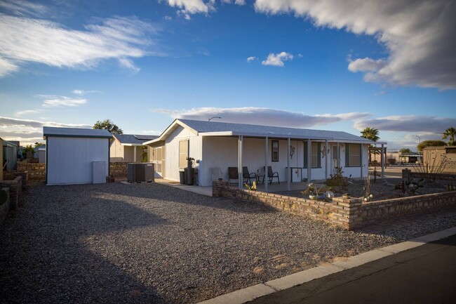 Building Photo - 9351 E 28th St