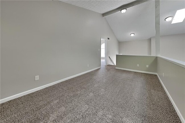 Building Photo - 548 Julius Dr